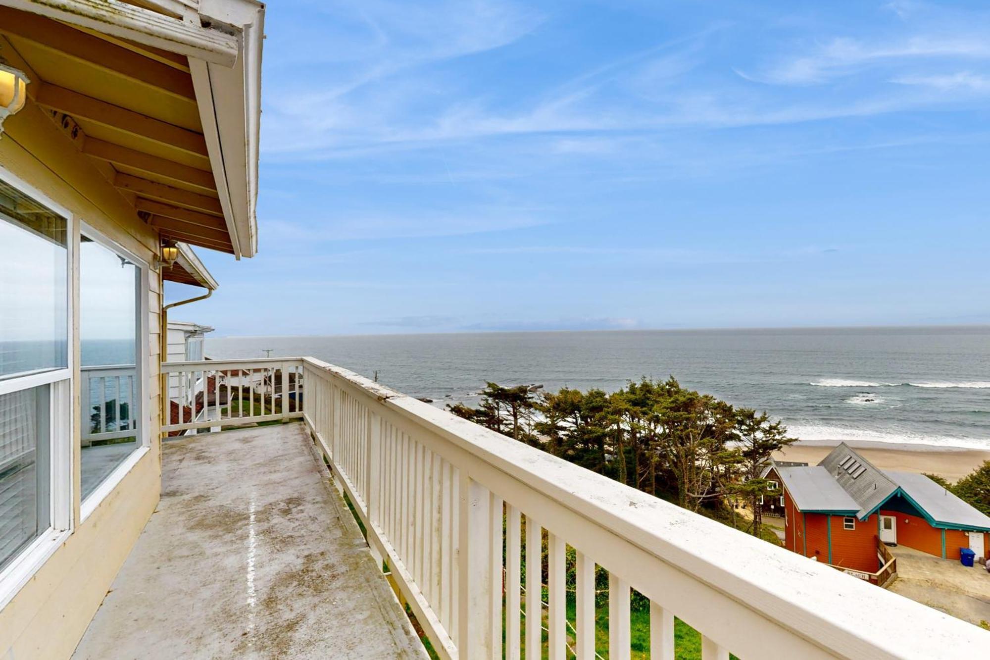 The Whale At Sandstone Point Apartment Lincoln City Room photo