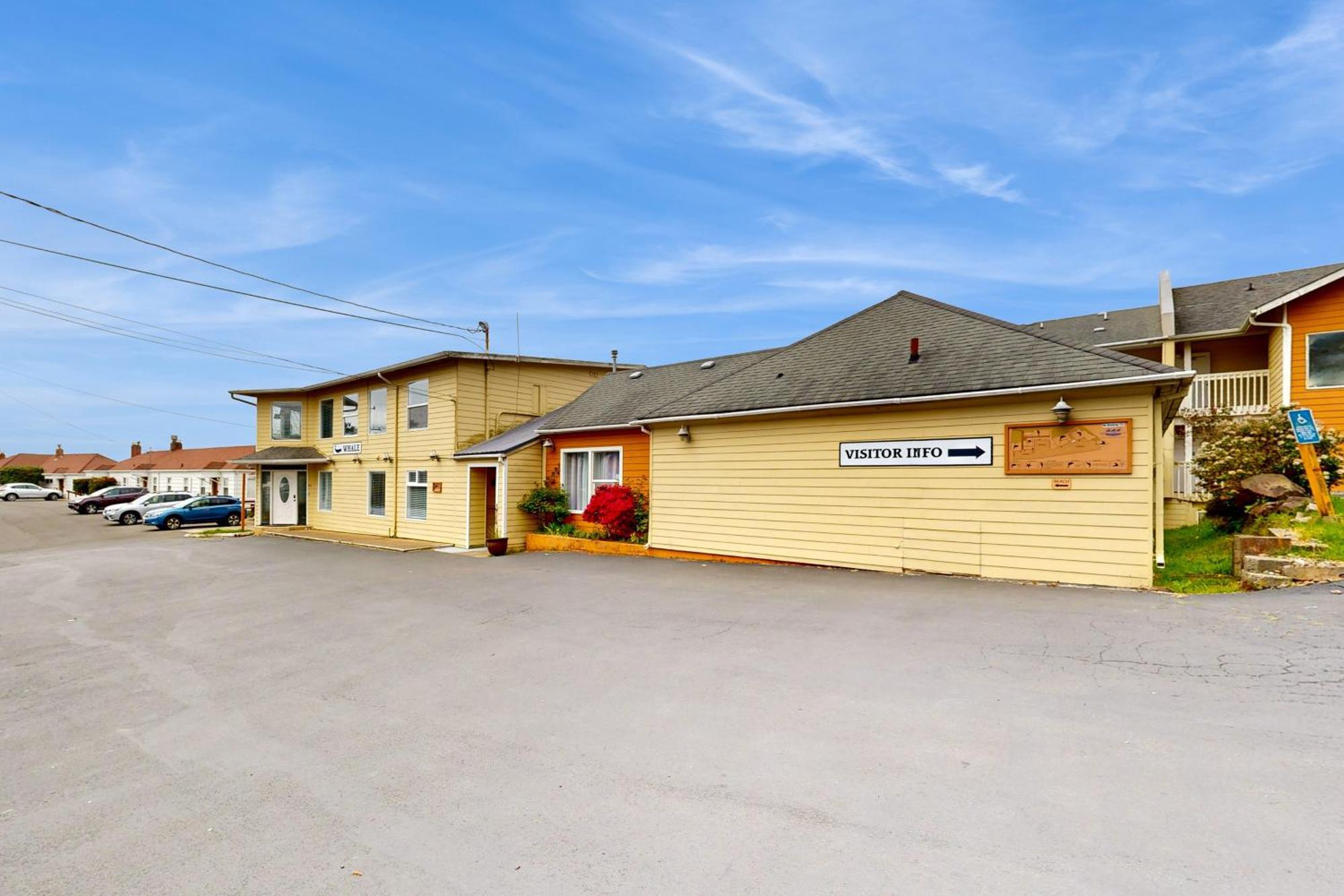 The Whale At Sandstone Point Apartment Lincoln City Room photo