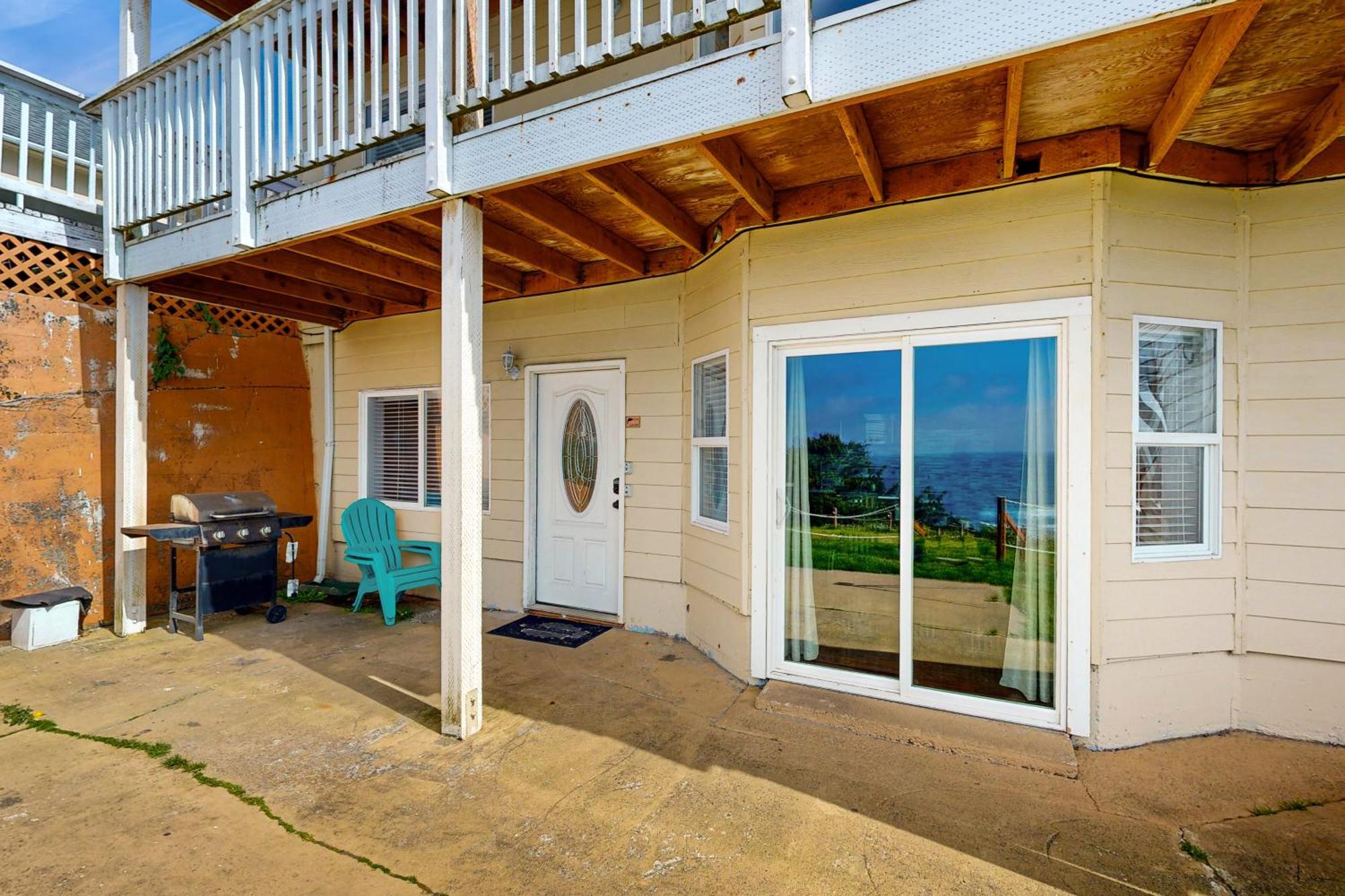 The Whale At Sandstone Point Apartment Lincoln City Room photo