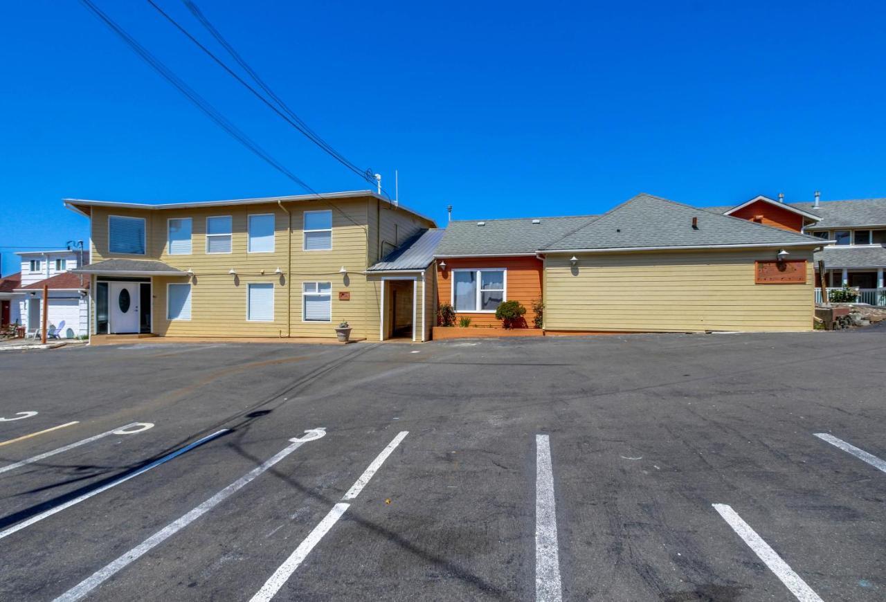 The Whale At Sandstone Point Apartment Lincoln City Exterior photo